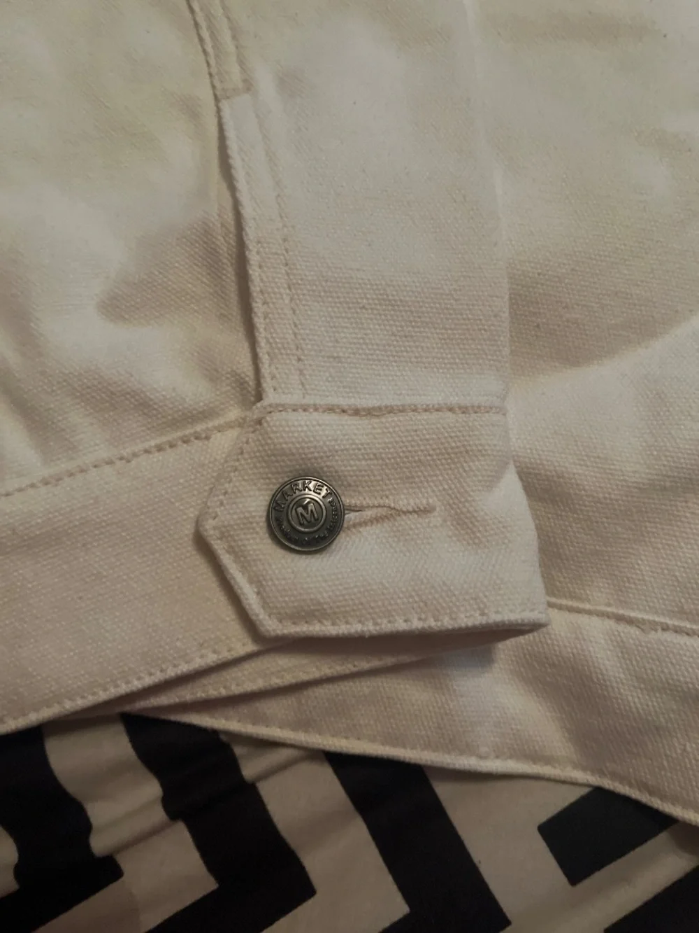Market Peaceful Jacket